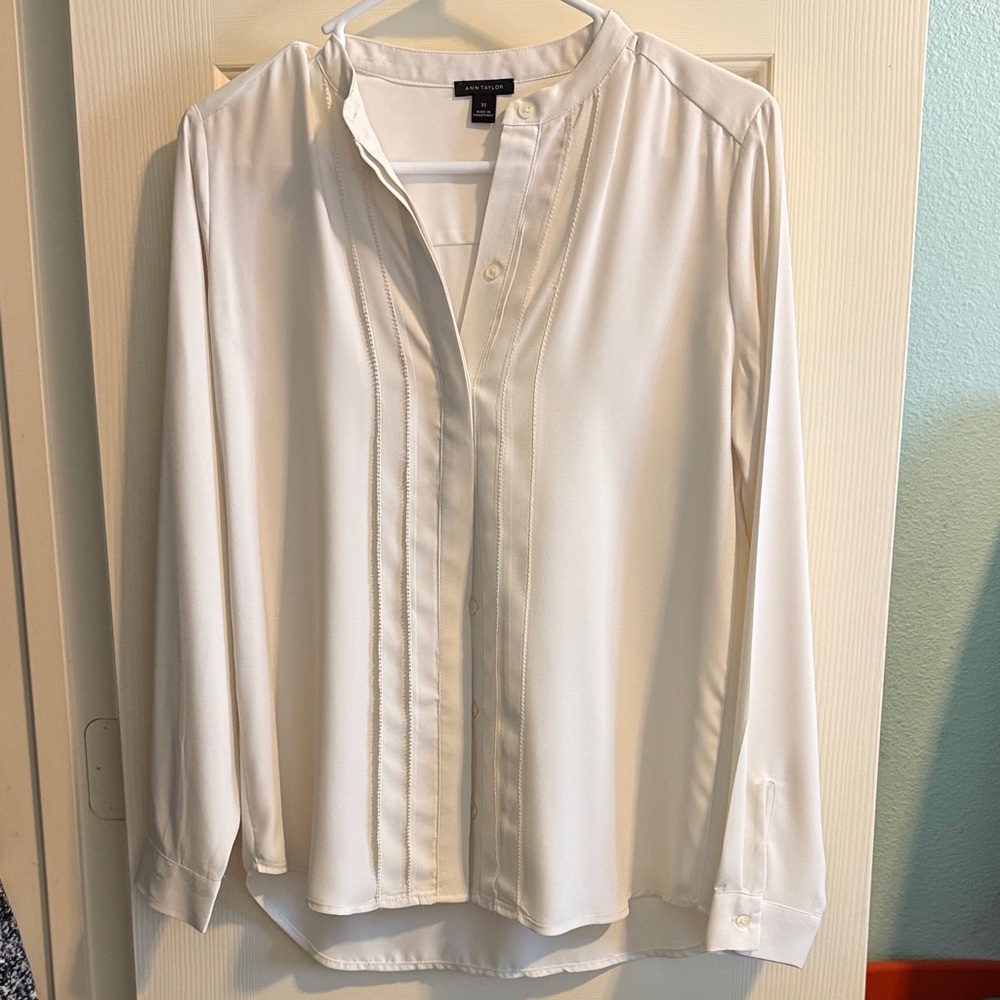 Ann Taylor White Button-Up Blouse
